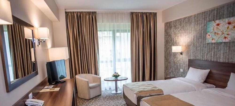 Hotel Arnia Iasi Exterior photo