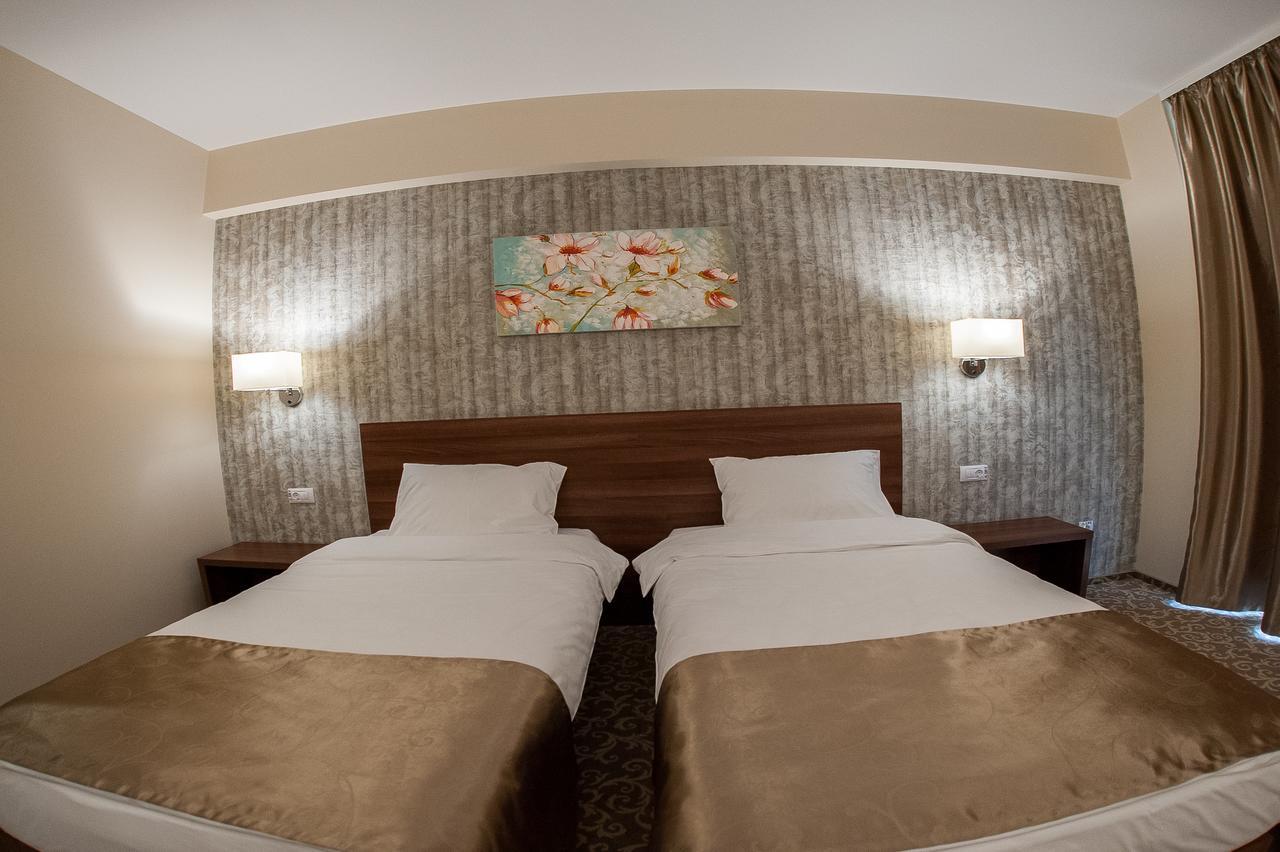 Hotel Arnia Iasi Exterior photo